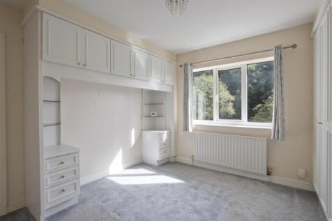 Bedroom 1.2.jpg