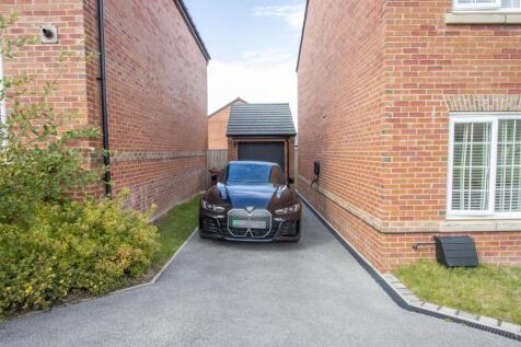 Drive - Garage .jpg