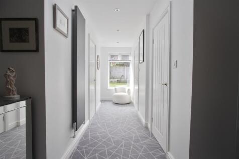 Master Bed Hallway
