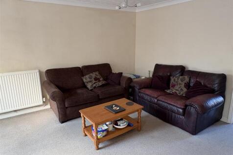 Living Room/Diner