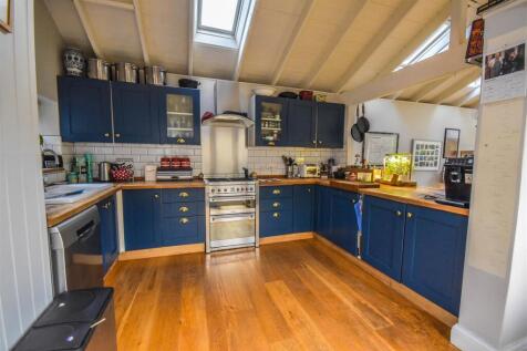 KITCHEN/DINING/FAMILY ROOM