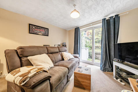 1365929-12-68efcc...