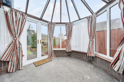 1375854-6-690de99...