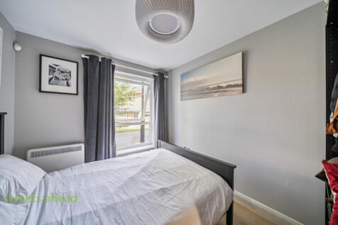 051ac3b2-cd1b-472...