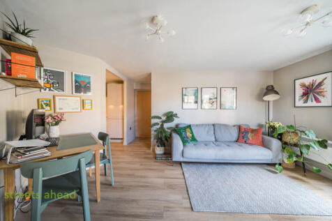 b01b7f46-6601-4c3...