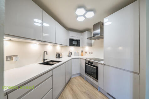 2b17bf29-e088-4b2...