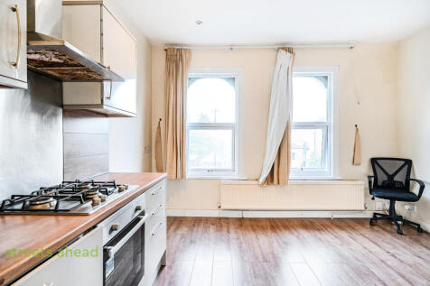 b1770df7-c2f9-4f6...