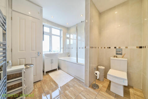 2570b33e-0ab2-4f0...