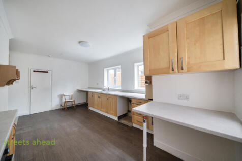 c2353659-1b61-422...