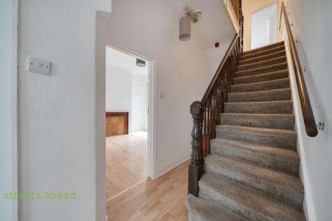 33d037f8-64a2-47f...