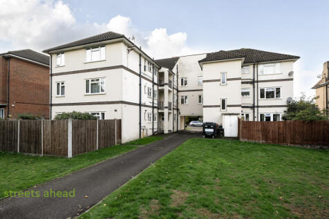 b4a40006-2f20-480...