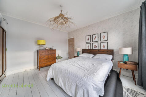 a324a754-4c55-4d4...