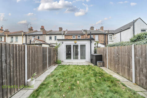 62f8f45b-f695-416...