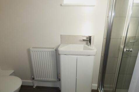 En-Suite to Bed 1