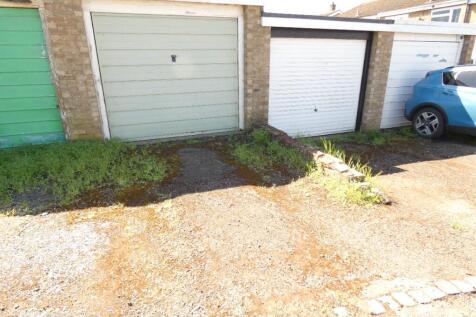 Garage &#43; Parking