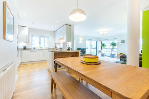 Modern Kitchen	