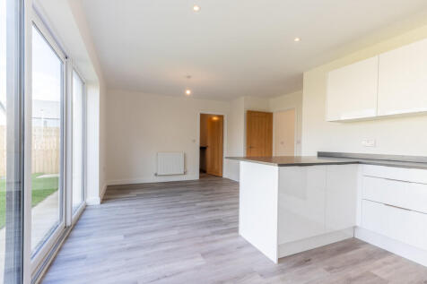 Kitchen/Dining Ro...