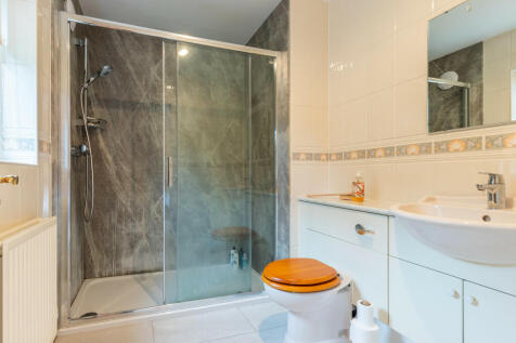 En suite Shower R...