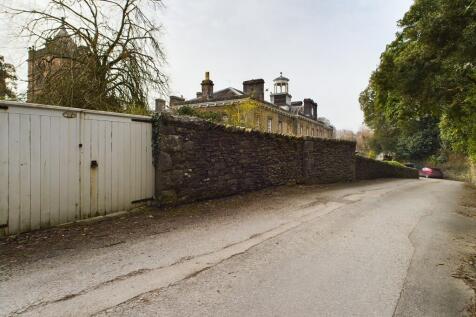 Garden Entrance a...