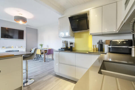 Kitchen/Dining Ro...