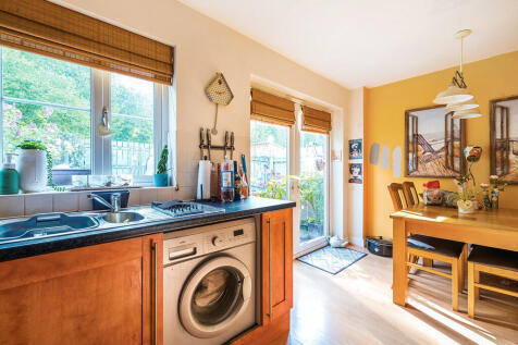 Kitchen/dining ar...