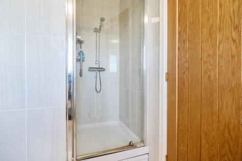 Ensuite Shower Ro...