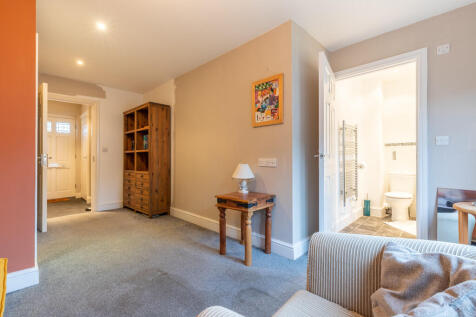 Bedroom 3/Sitting...