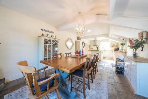 Kitchen/Dining Ro...
