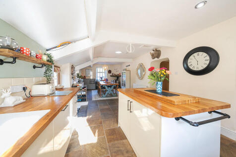 Kitchen/Dining Ro...