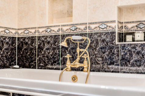 House Bathroom	