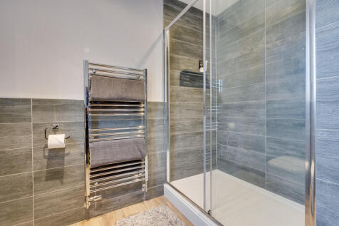 Master Ensuite