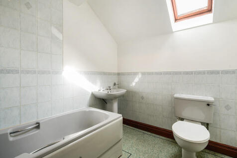 En suite Bathroom...