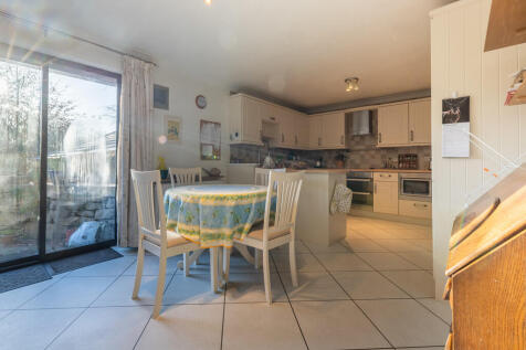 Kitchen/Dining Ro...