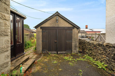 Detached Garage 