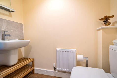 Cloackroom 
