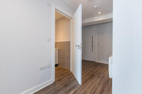 Apt 2 Entrance Ha...