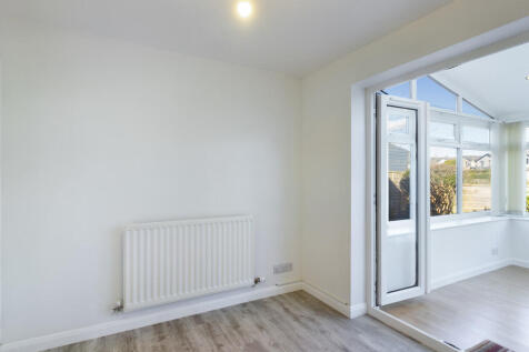 Kitchen into Cons...