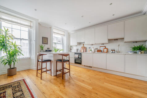 Open plan living/...