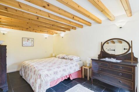 Downstairs Bedroo...