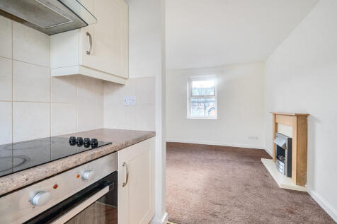 Living Room/Kitch...