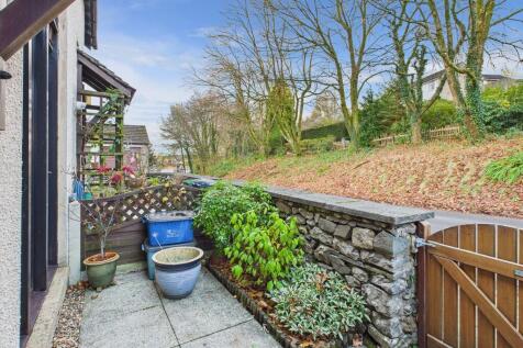 Front Outside Spa...