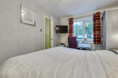 Letting Bedroom 1