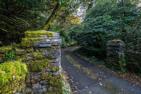 Entrance and Driv...