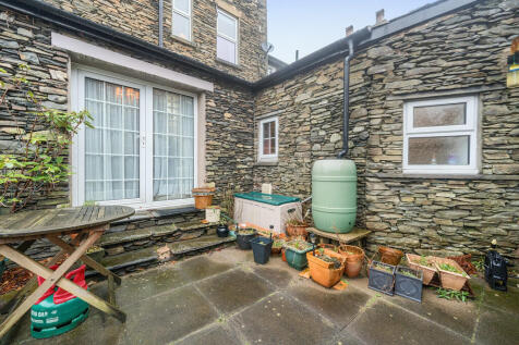 Rear Patio Area