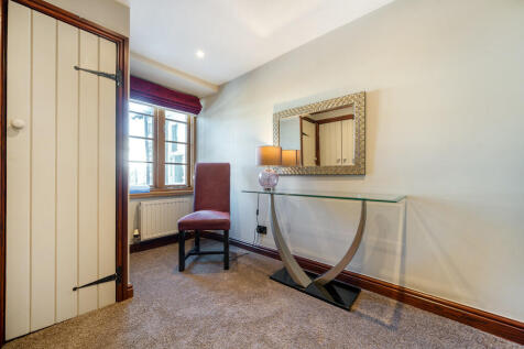 Bedroom 2/Dressin...