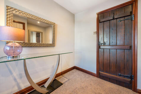 Bedroom 2/Dressin...