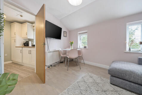 Open plan lviing ...