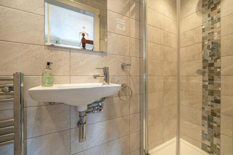 Ensuite Shower Ro...