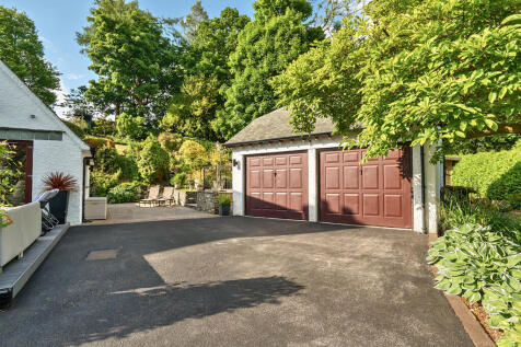Double Garage
