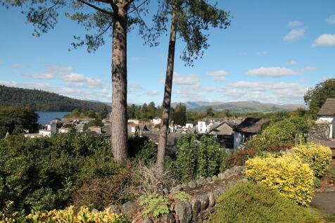 Lake and Fell vie...